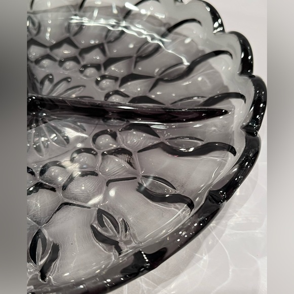 Vintage Smoke Gray Scalloped Divided Plate - Picture 3 of 7